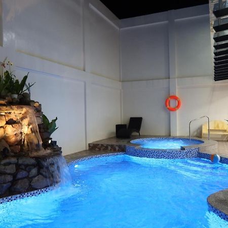 The Legacy Hotel Tayabas Bagian luar foto