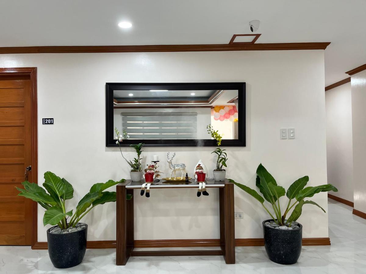 The Legacy Hotel Tayabas Bagian luar foto